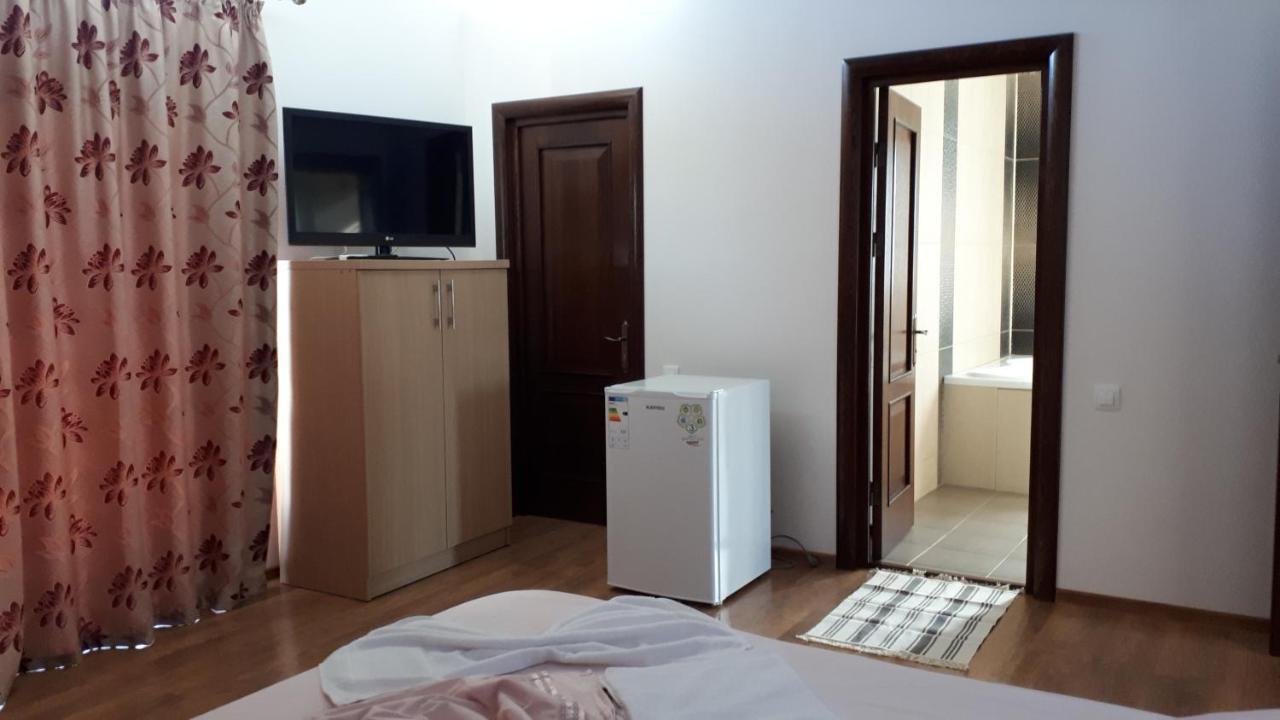Hotel Vila "Livia" Techirghiol Zewnętrze zdjęcie