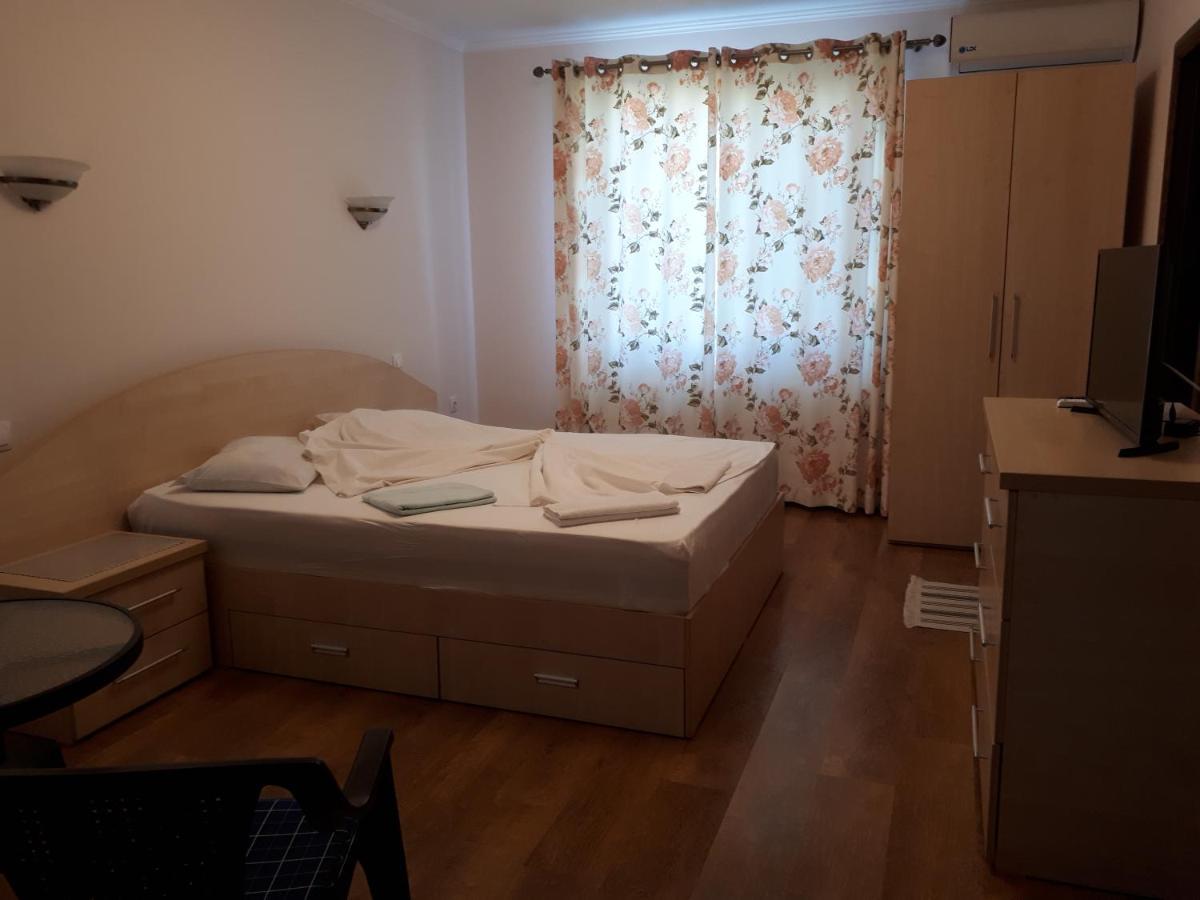 Hotel Vila "Livia" Techirghiol Zewnętrze zdjęcie