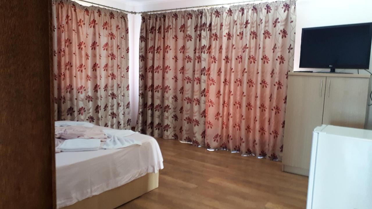 Hotel Vila "Livia" Techirghiol Zewnętrze zdjęcie