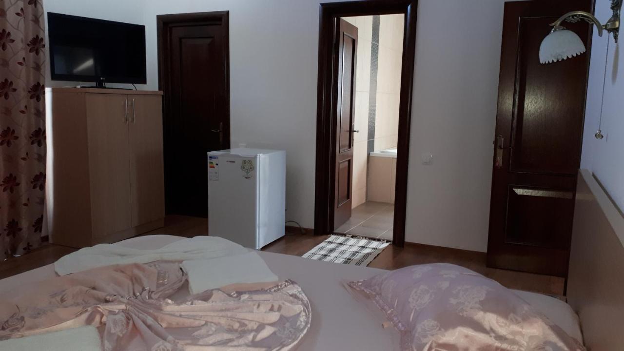 Hotel Vila "Livia" Techirghiol Zewnętrze zdjęcie