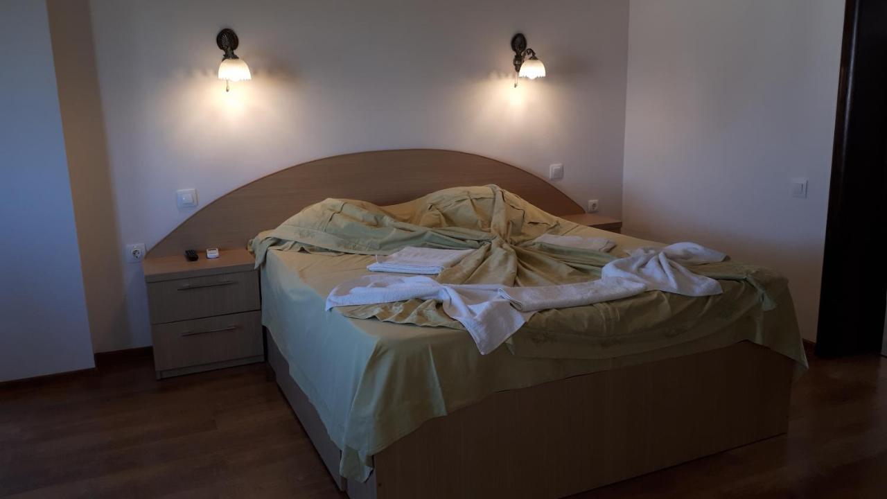Hotel Vila "Livia" Techirghiol Zewnętrze zdjęcie