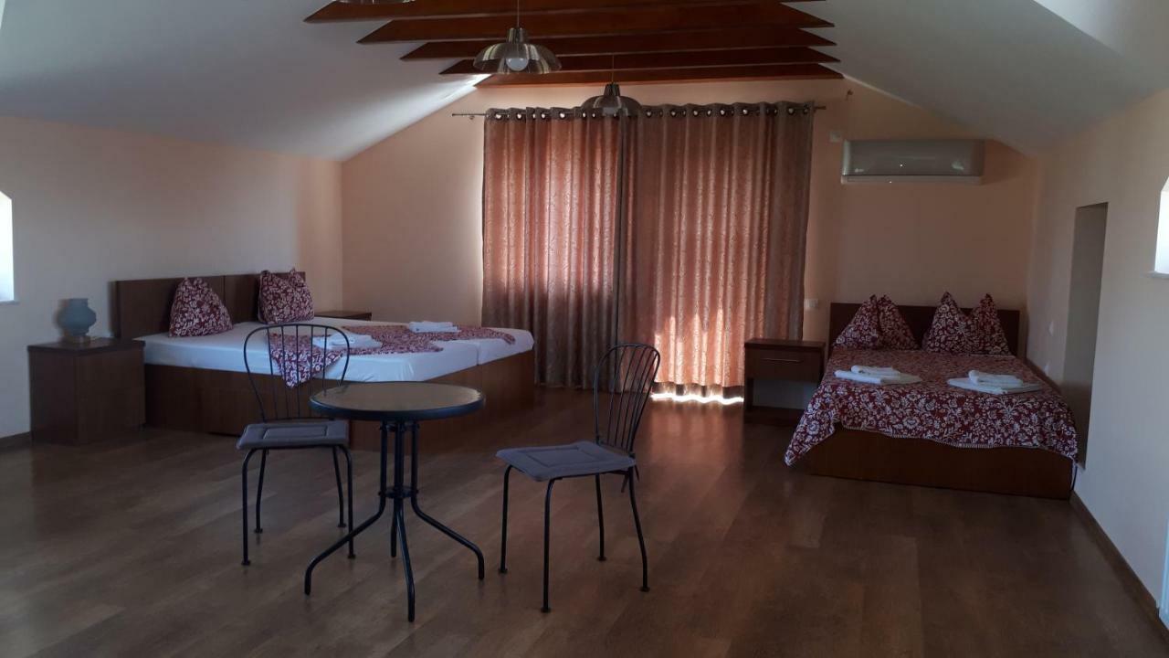 Hotel Vila "Livia" Techirghiol Zewnętrze zdjęcie