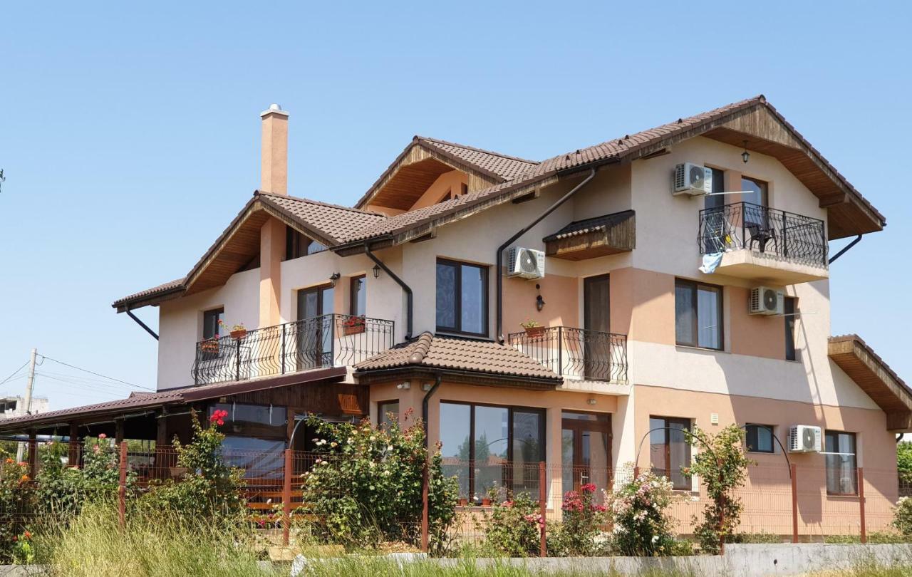Hotel Vila "Livia" Techirghiol Zewnętrze zdjęcie