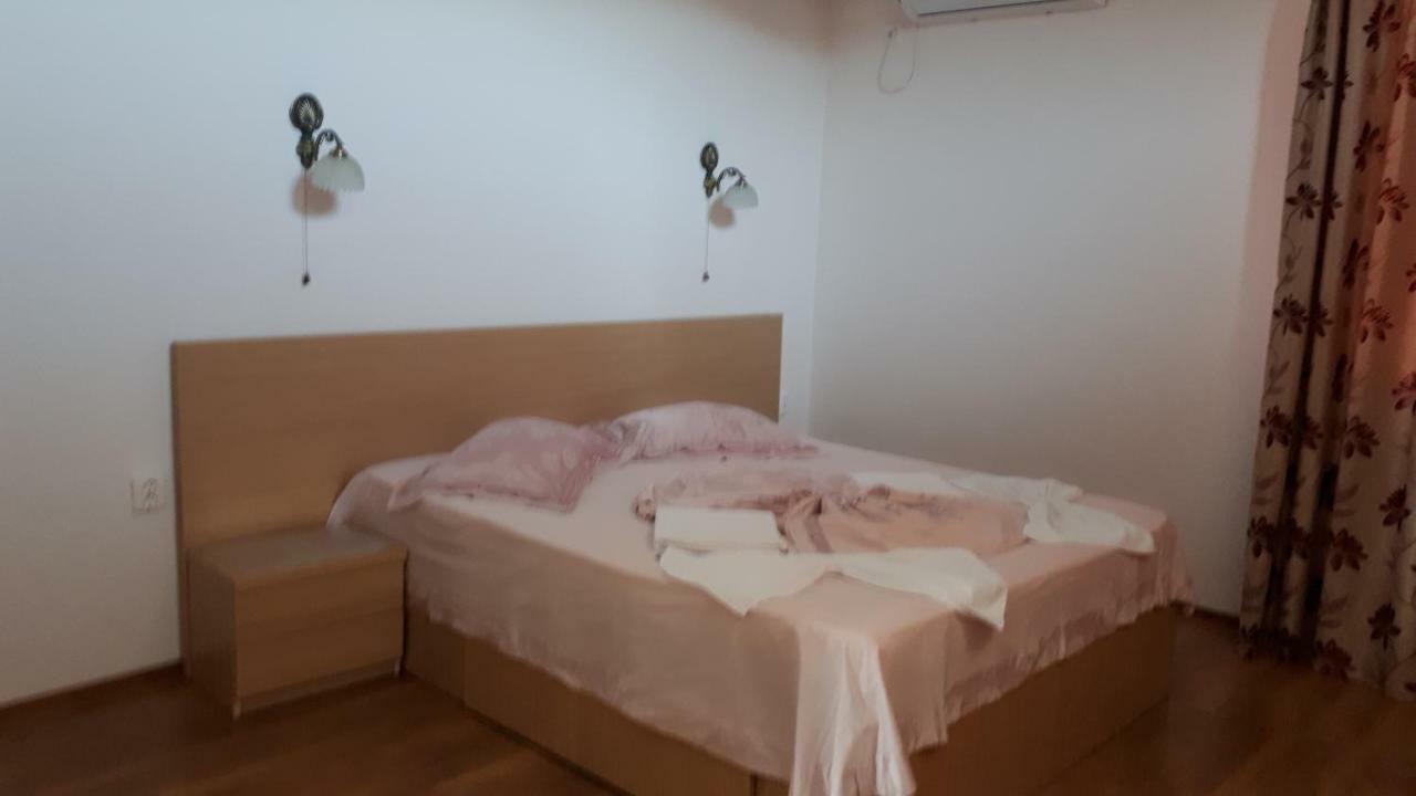 Hotel Vila "Livia" Techirghiol Zewnętrze zdjęcie